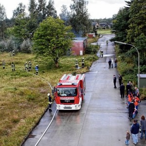 Reibungslos verlief die Einsatzübung der Freiwilligen Feuerwehr Wallsbüll im Gewerbering.<br />Foto: rmw