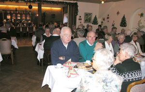 Weihnachtsfeier der Senioren Weihnachtsfeier der Senioren