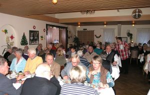 Weihnachtsfeier der Senioren Weihnachtsfeier der Senioren