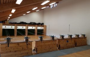 Bogenschießen und Luftgewehrschießen Bogenschießen und Luftgewehrschießen