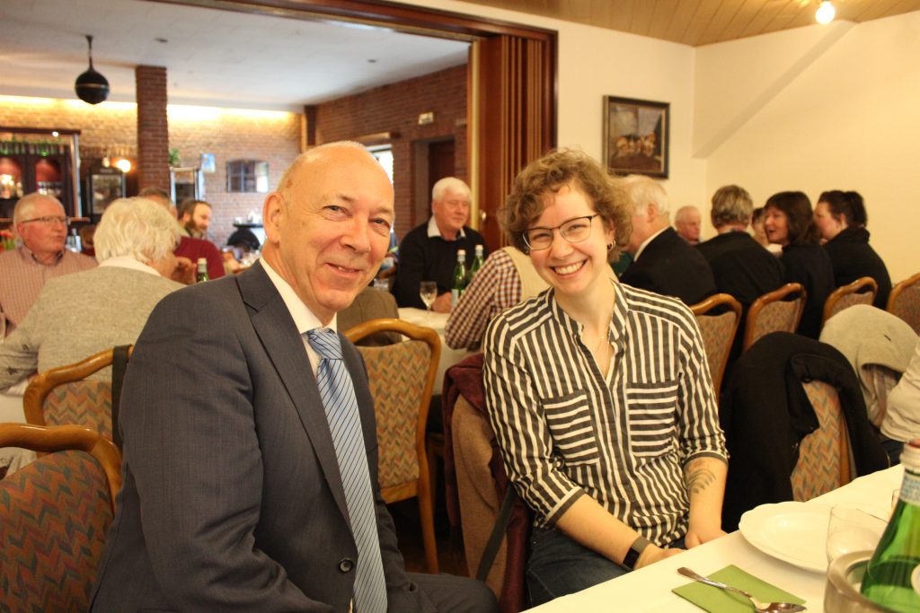 Pastor Hans-Jürgen Friedrichsen mit der dänischen Pastorin Alena Strelow - Foto: Helga Böwadt